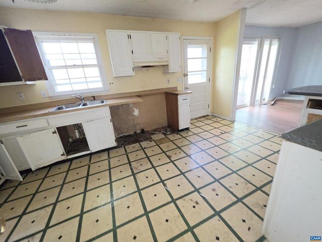 1506 TRAILRIDGE RD, Charlottesville, VA 22903