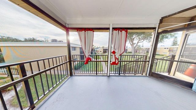 1000 LAKE OF THE WOODS BOULEVARD 203F, Casselberry, FL 32730