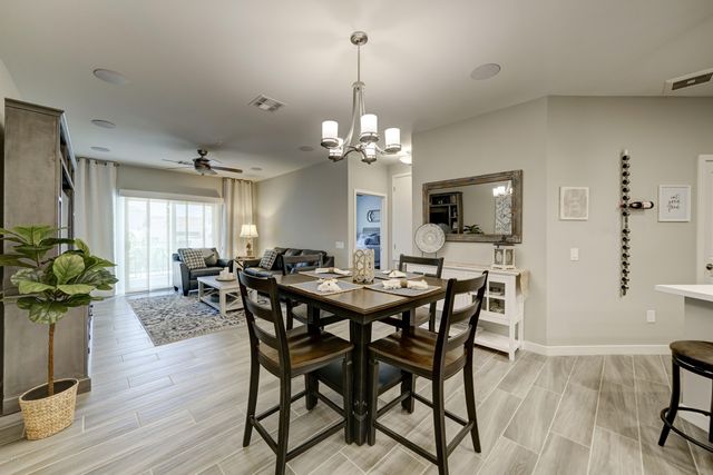 2511 W Queen Creek Road Unit 138, Chandler, AZ 85248