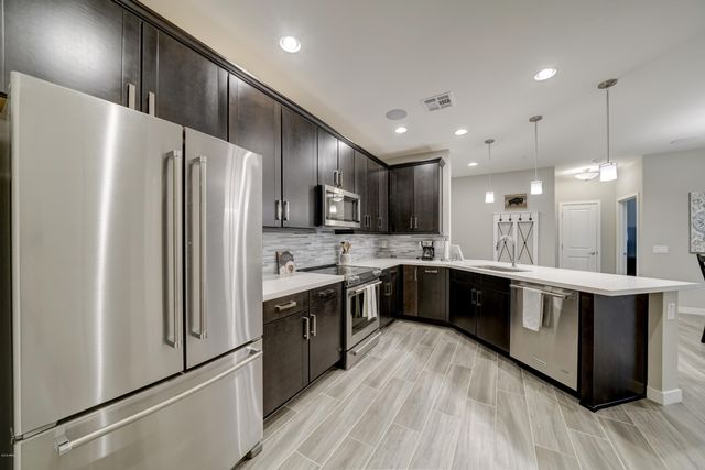 2511 W Queen Creek Road Unit 138, Chandler, AZ 85248