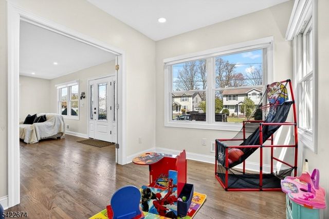 1734 Florida St, Westfield Town, NJ 07090