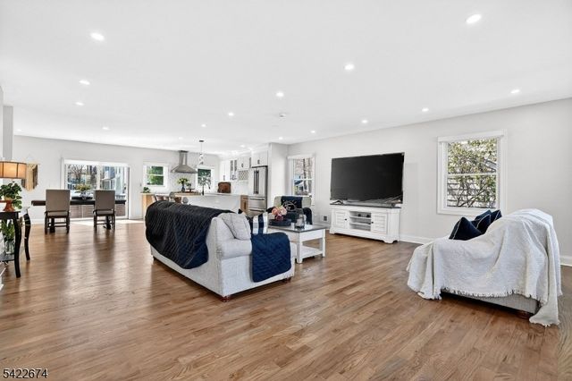 1734 Florida St, Westfield Town, NJ 07090