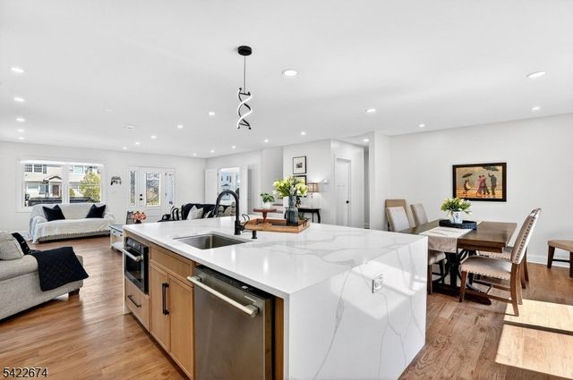 1734 Florida St, Westfield Town, NJ 07090