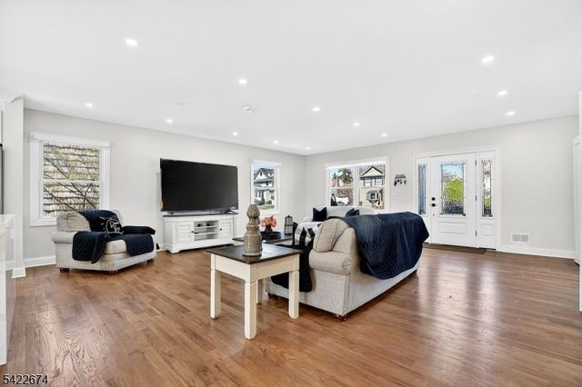 1734 Florida St, Westfield Town, NJ 07090