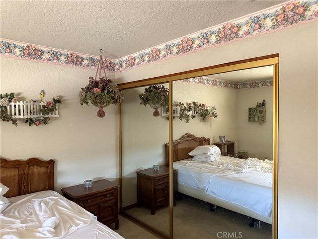 17747 Walnut, Hesperia, CA 92345