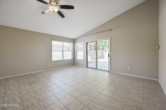 7253 E KIVA Avenue, Mesa, AZ 85209