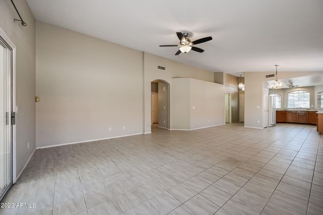 7253 E KIVA Avenue, Mesa, AZ 85209