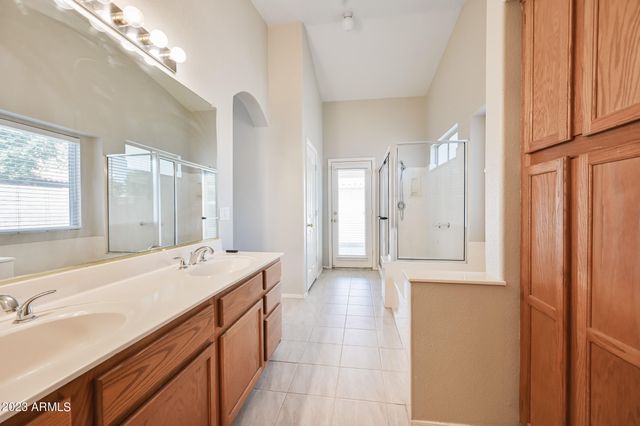 7253 E KIVA Avenue, Mesa, AZ 85209