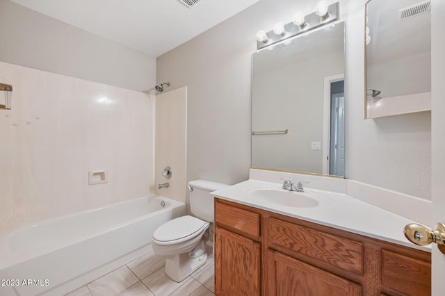 7253 E KIVA Avenue, Mesa, AZ 85209