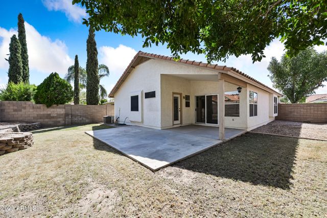 7253 E KIVA Avenue, Mesa, AZ 85209