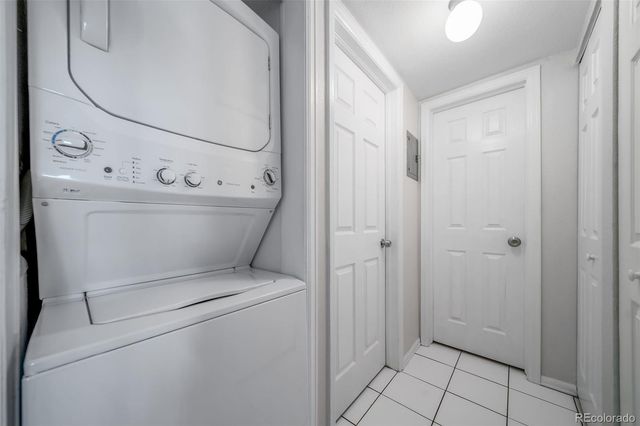 1267 S Gilbert Street 302, Castle Rock, CO 80104