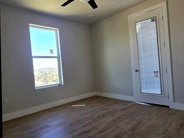 2425 Bruin DR, Spicewood, TX 78669