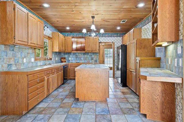 2135 County Road 3520, Quinlan, TX 75474