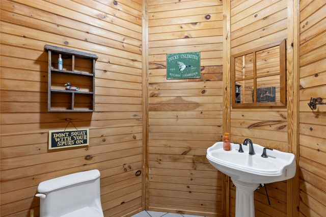 2135 County Road 3520, Quinlan, TX 75474