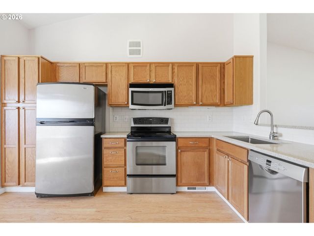 9904 Ne 41ST Ct, Vancouver, WA 98686