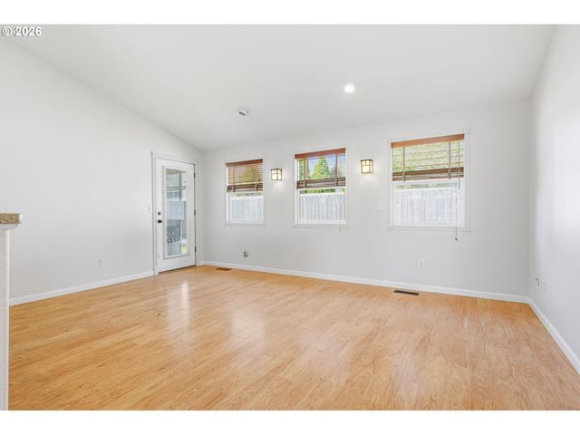 9904 Ne 41ST Ct, Vancouver, WA 98686