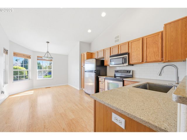 9904 Ne 41ST Ct, Vancouver, WA 98686