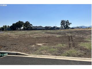 1508 Nw Adelaide St 33, Mc Minnville, OR 97128