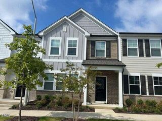 421 Parker Sta Avenue, Fuquay Varina, NC 27526