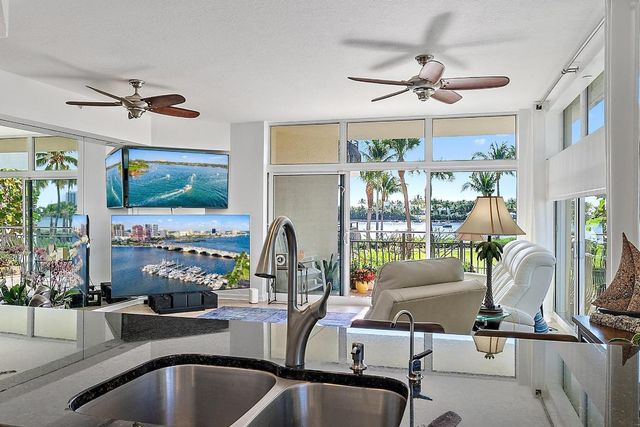 314 Inlet Way 103, Palm Beach Shores, FL 33404