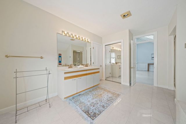 72 Kim Ter C, Stoughton, MA 02072
