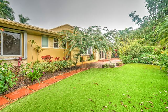 216 32nd Street, West Palm Beach, FL 33407