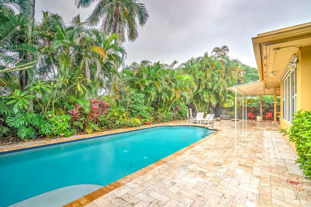 216 32nd Street, West Palm Beach, FL 33407