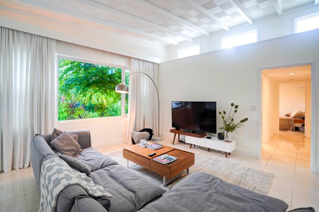 216 32nd Street, West Palm Beach, FL 33407