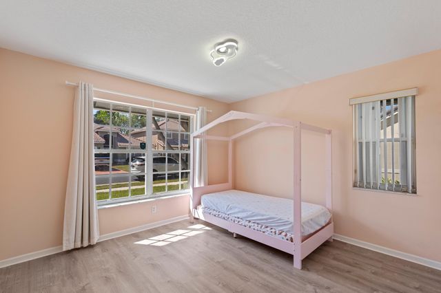 10217 Brookville Lane, Boca Raton, FL 33428