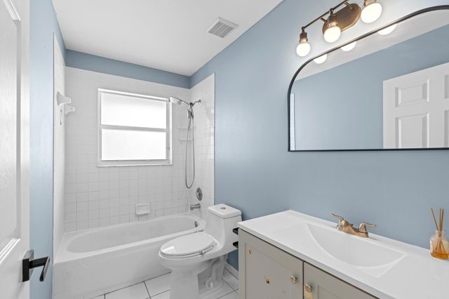 10217 Brookville Lane, Boca Raton, FL 33428