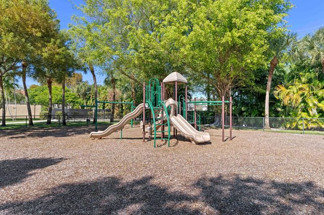 10217 Brookville Lane, Boca Raton, FL 33428