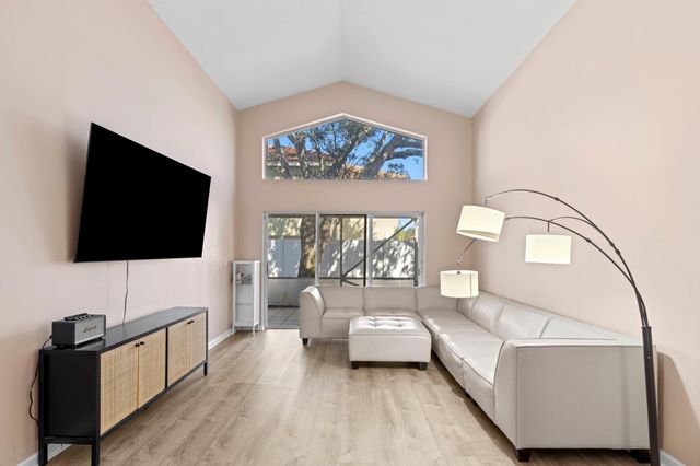 10217 Brookville Lane, Boca Raton, FL 33428