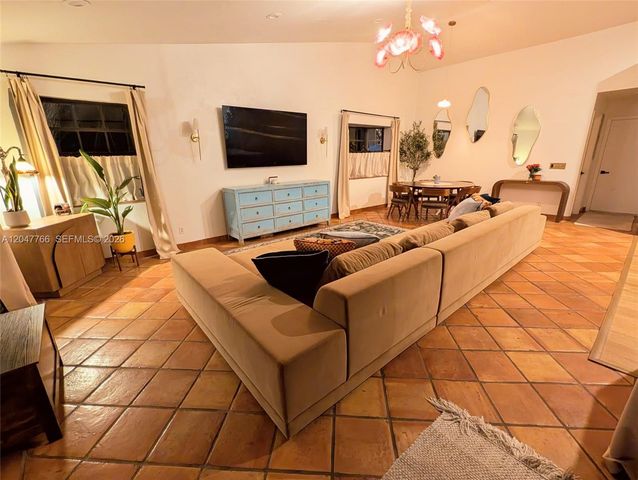 5131 SW 201st Ter, Southwest Ranches, FL 33332