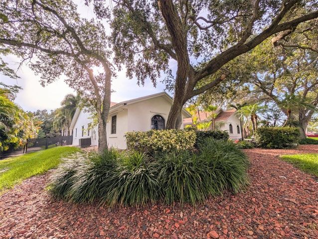 5131 SW 201st Ter, Southwest Ranches, FL 33332
