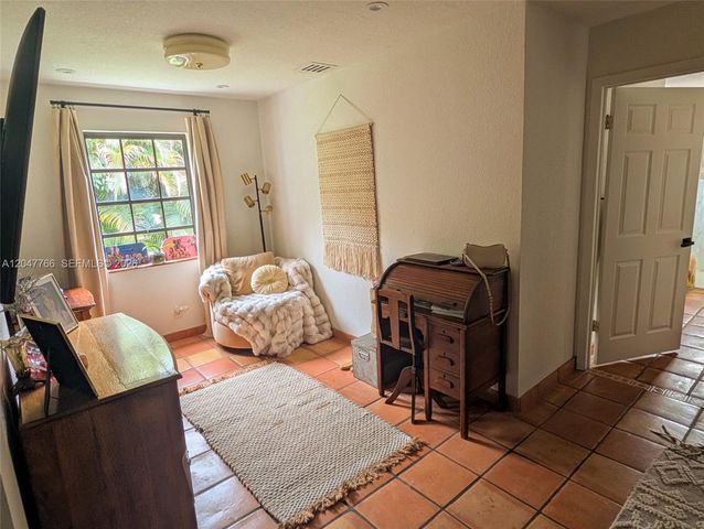 5131 SW 201st Ter, Southwest Ranches, FL 33332