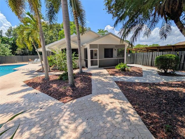 5131 SW 201st Ter, Southwest Ranches, FL 33332
