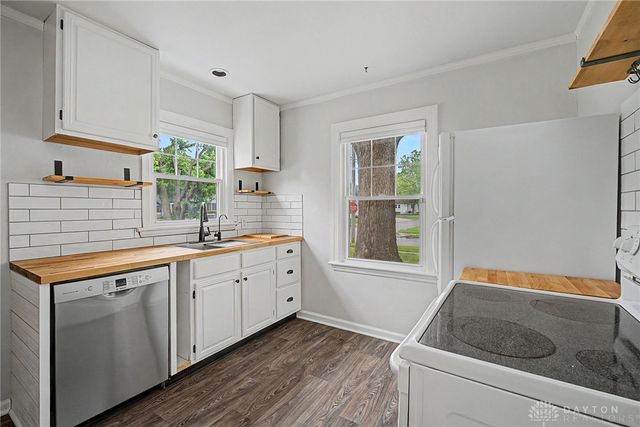 2901 Lansing Drive, Dayton, OH 45420
