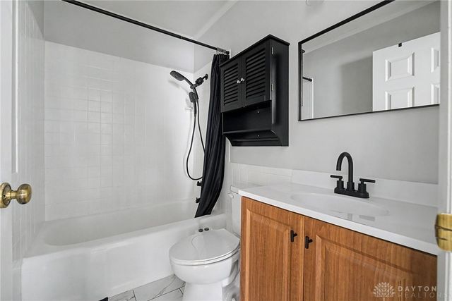 2901 Lansing Drive, Dayton, OH 45420