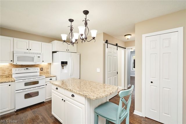 2952 Greenspire Lane, Fairlawn, OH 44333