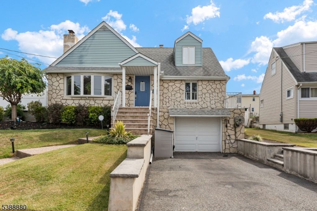 12 Calvin Ave, Lodi Boro, NJ 07644