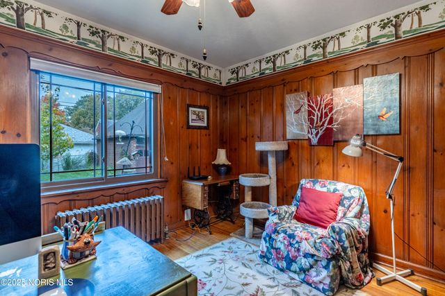 2647 Pemberton Drive, Toledo, OH 43606