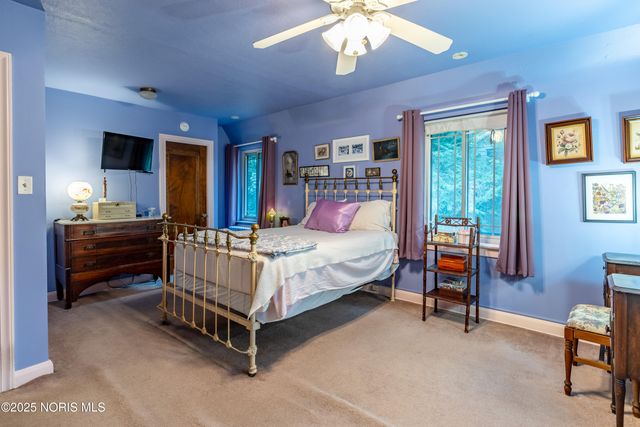 2647 Pemberton Drive, Toledo, OH 43606