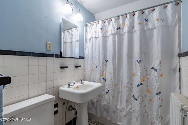 2647 Pemberton Drive, Toledo, OH 43606