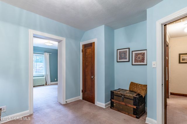 2647 Pemberton Drive, Toledo, OH 43606