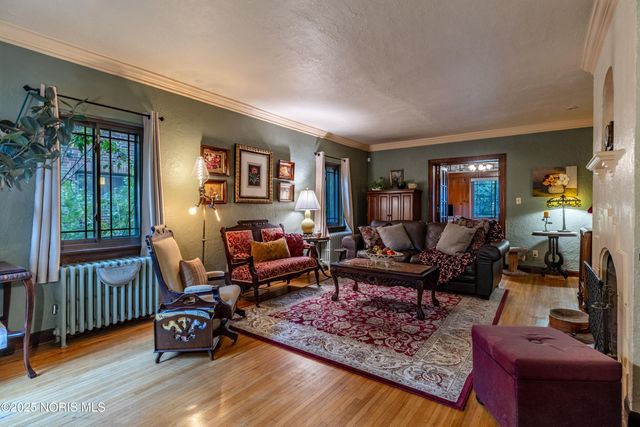 2647 Pemberton Drive, Toledo, OH 43606