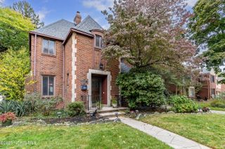 2647 Pemberton Drive, Toledo, OH 43606