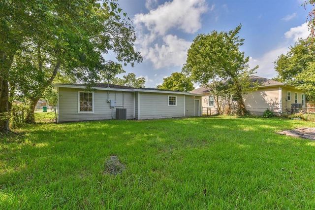 704 Grafton Street, La Marque, TX 77568