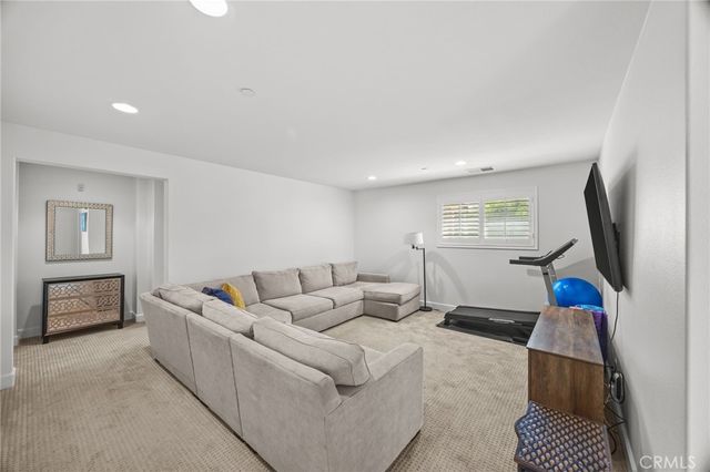 7132 Jantina Court, Eastvale, CA 92880