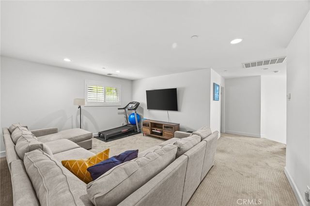 7132 Jantina Court, Eastvale, CA 92880