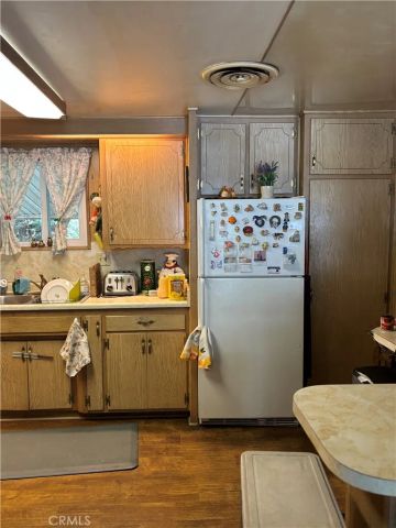 301 E Foothill 24, Pomona, CA 91767